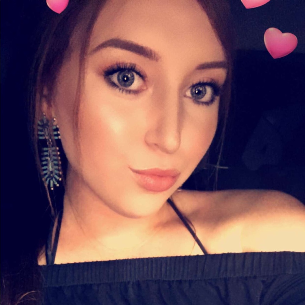 Meet your Posher, Mandy